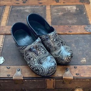 Dansko professional clog